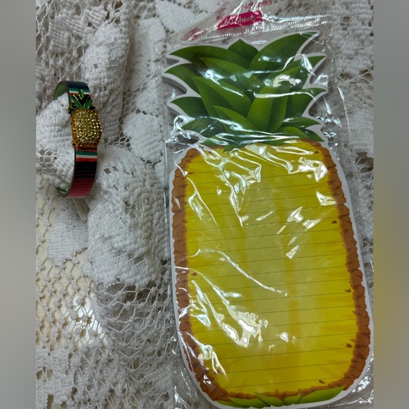 Keep Collective Pineapple ๐ Fiesta Leather Bracelet - Picture 3 of 8